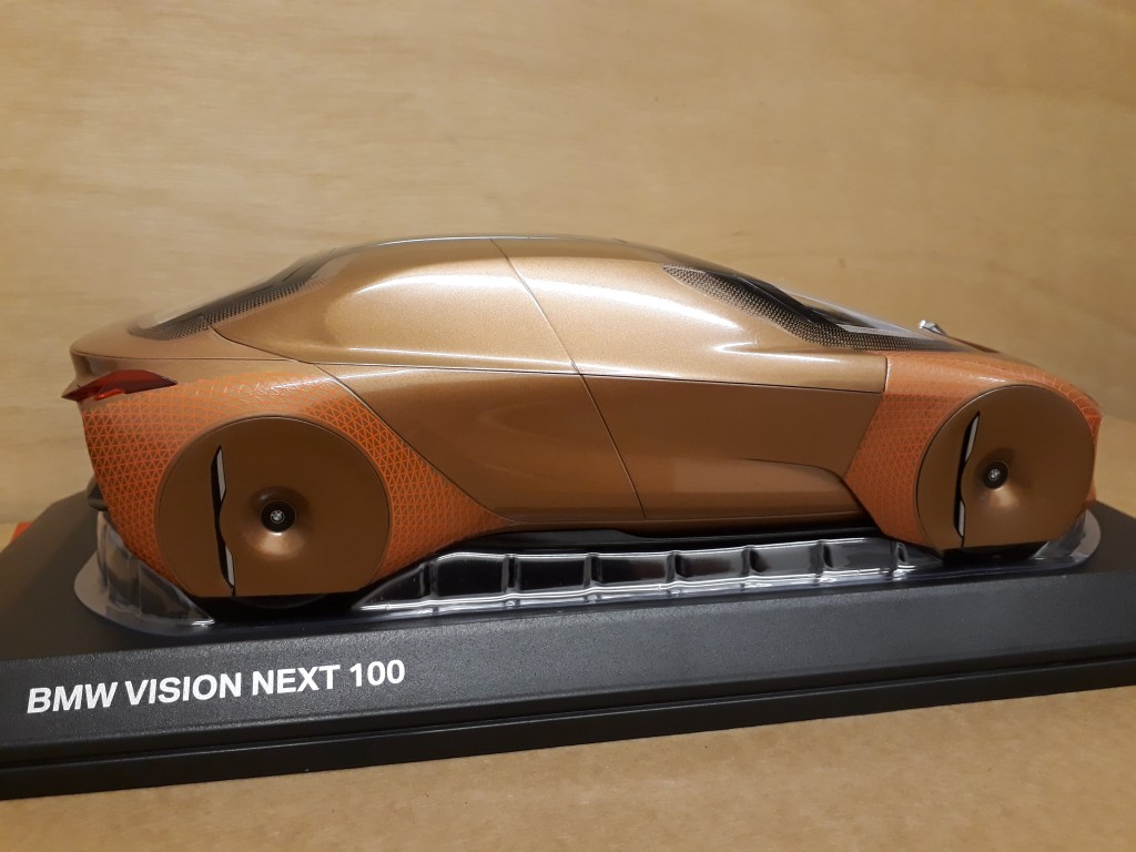 Hommage Collection BMW Vision Next 100